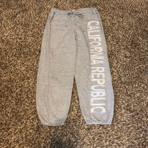 Gray Joggers with Elastic Waistband and Cuffed Legs
